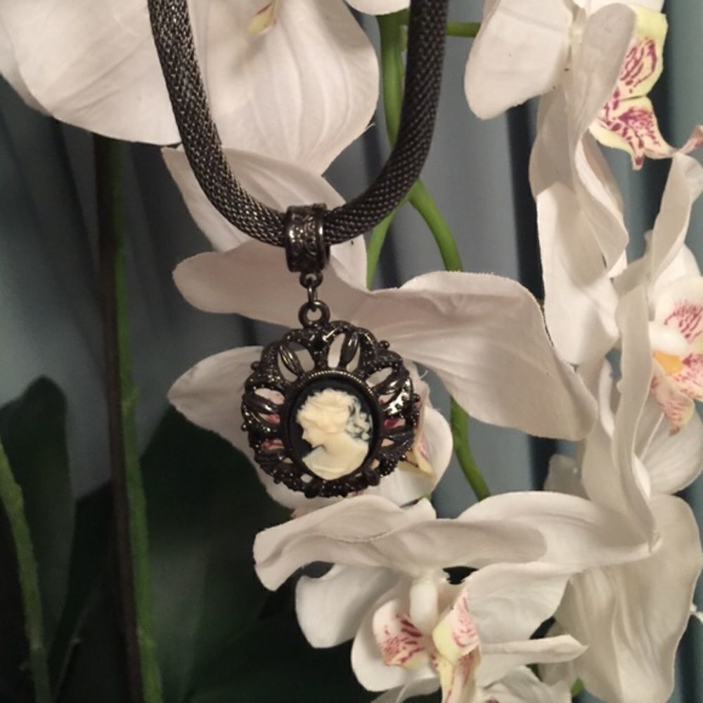 Vintage Necklace 